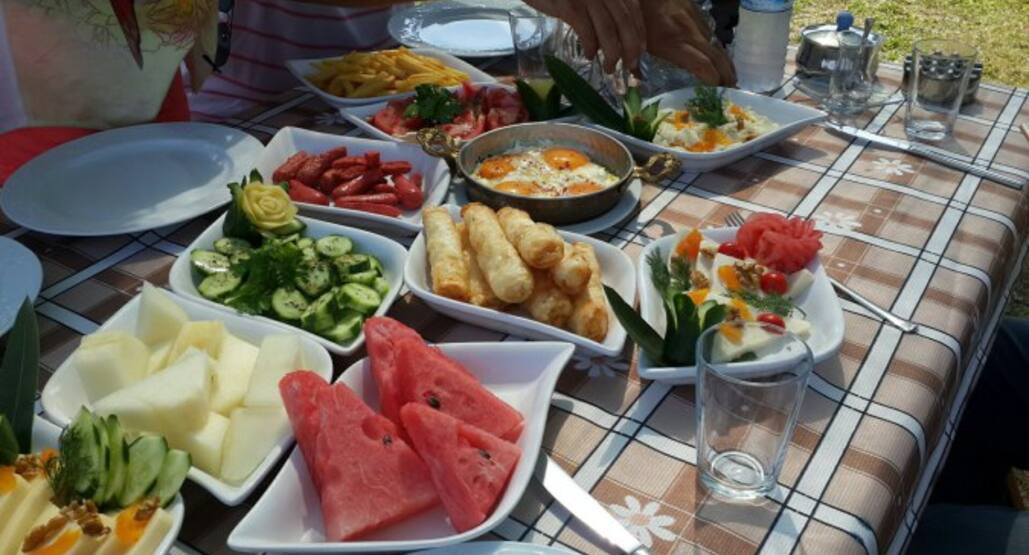 Acik Bufe Kahvalti Arnavutkoy Nokta Tesisleri Kuyu Kebabi